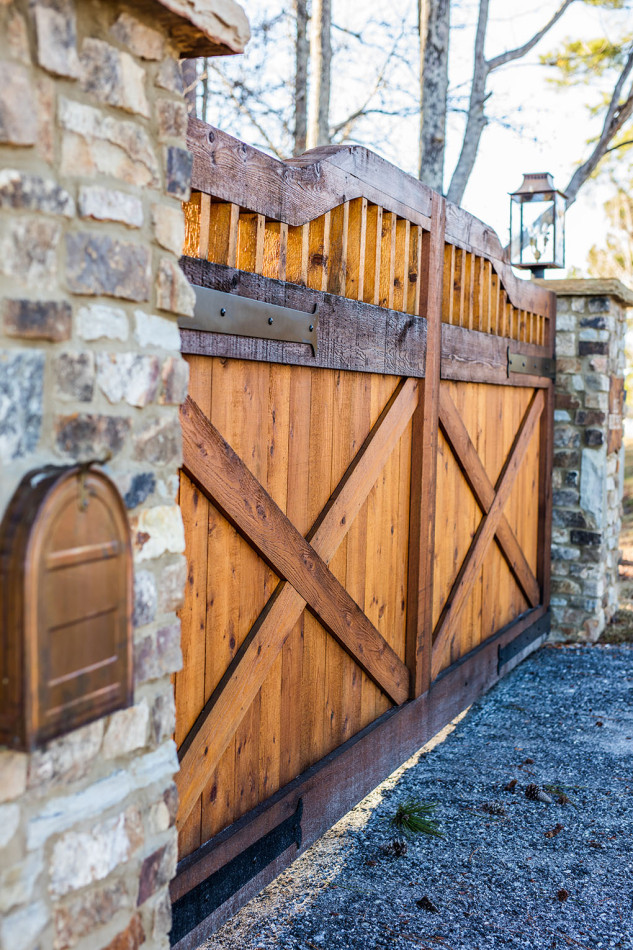 Trillium, Lake martin Till Properties