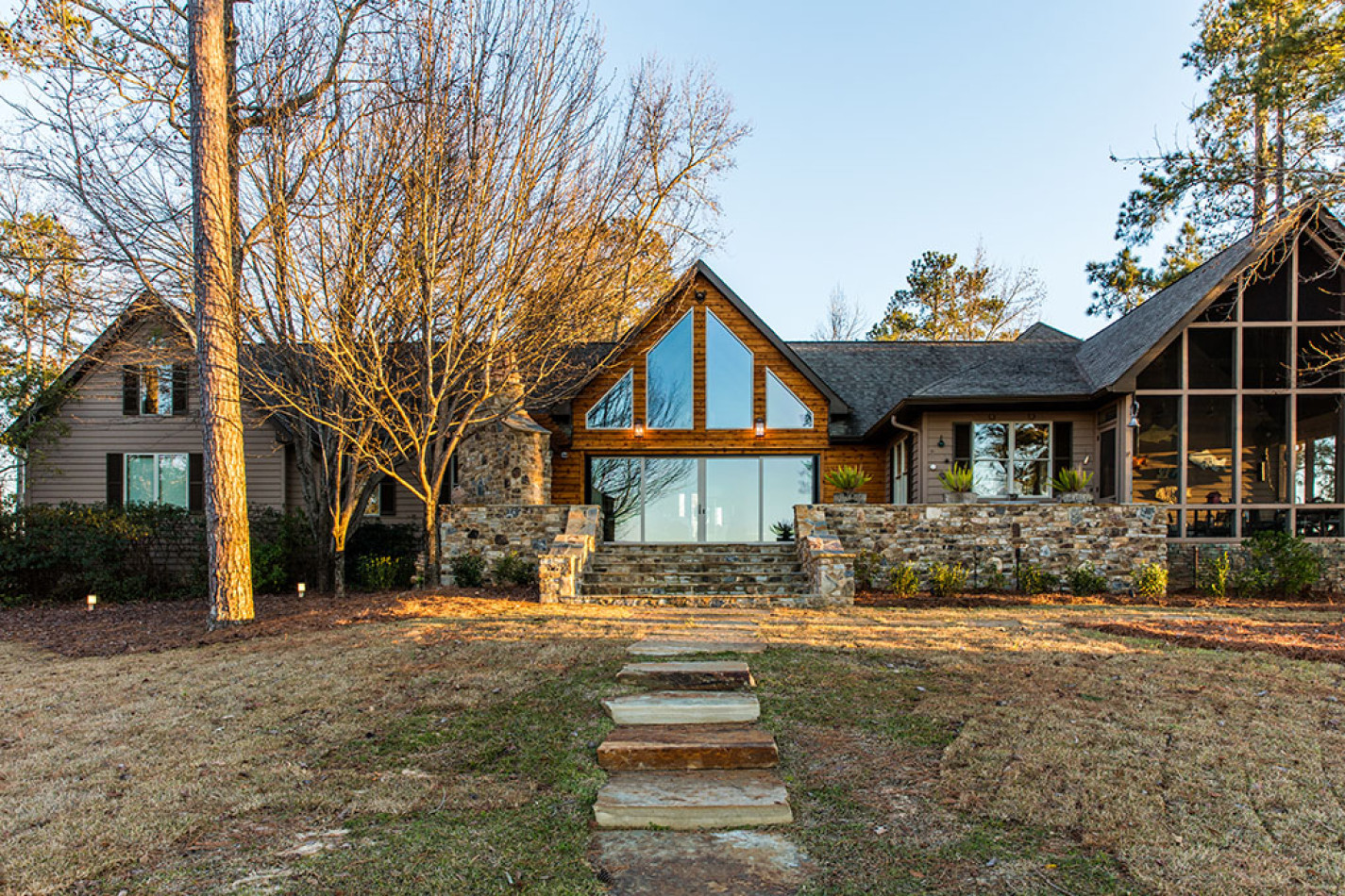 Trillium, Lake martin Till Properties